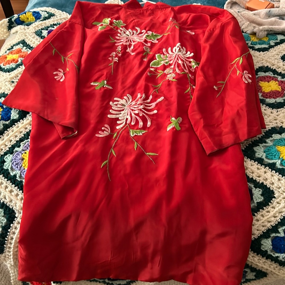 Vintage Authentic Made in Japan Kimono Embroidered Robe